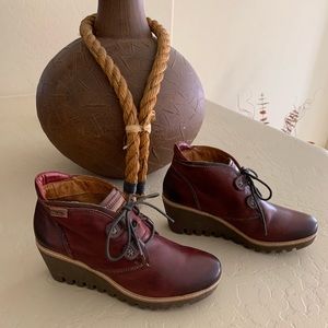 PIKOLINOS Maple women’s boots.  Size  8